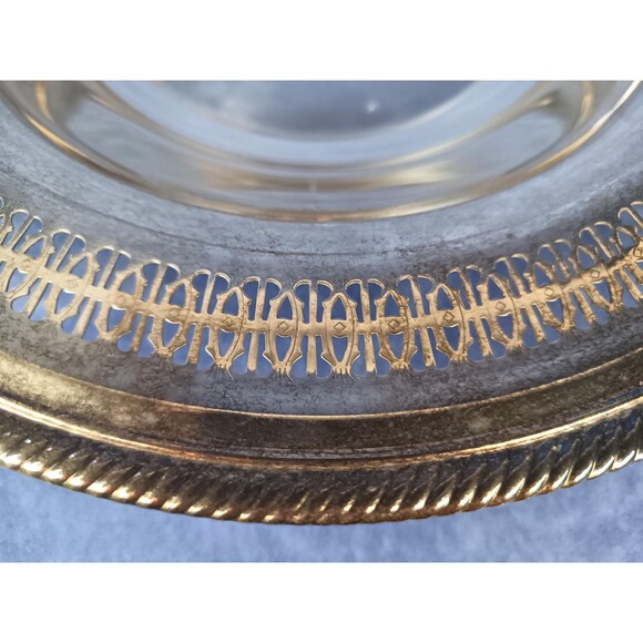 WM Rogers Silverplate Large Serving Bowl And Serving Tray Set Perforated Edges - Picture 8 of 10